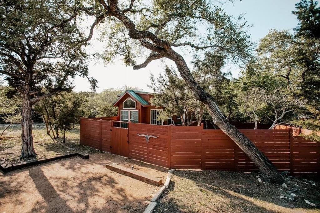 The Longhorn Cabin - Cabins At Rim Rock Austin Dış mekan fotoğraf